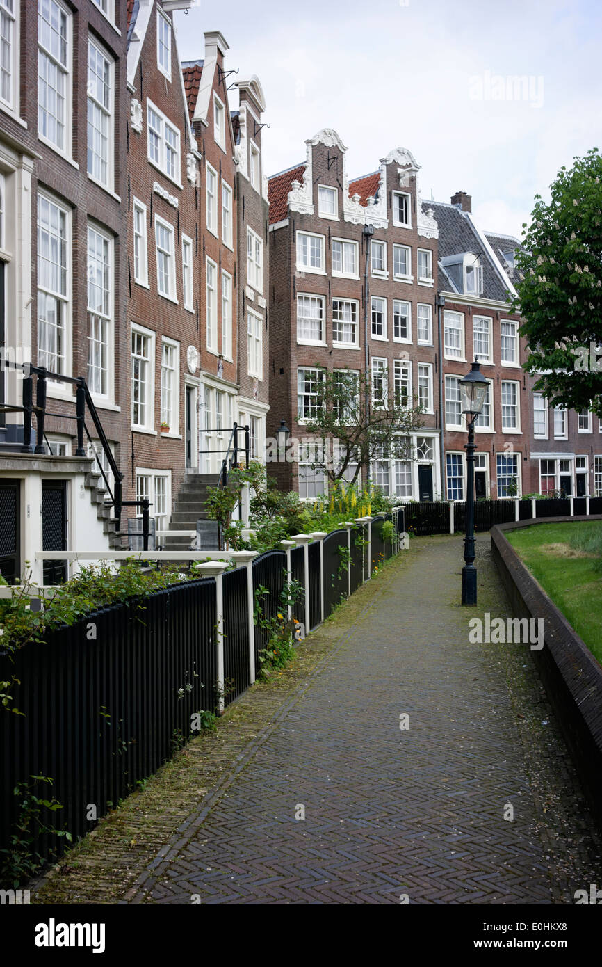 En cour Begijnhof Amsterdam, Hollande. Banque D'Images