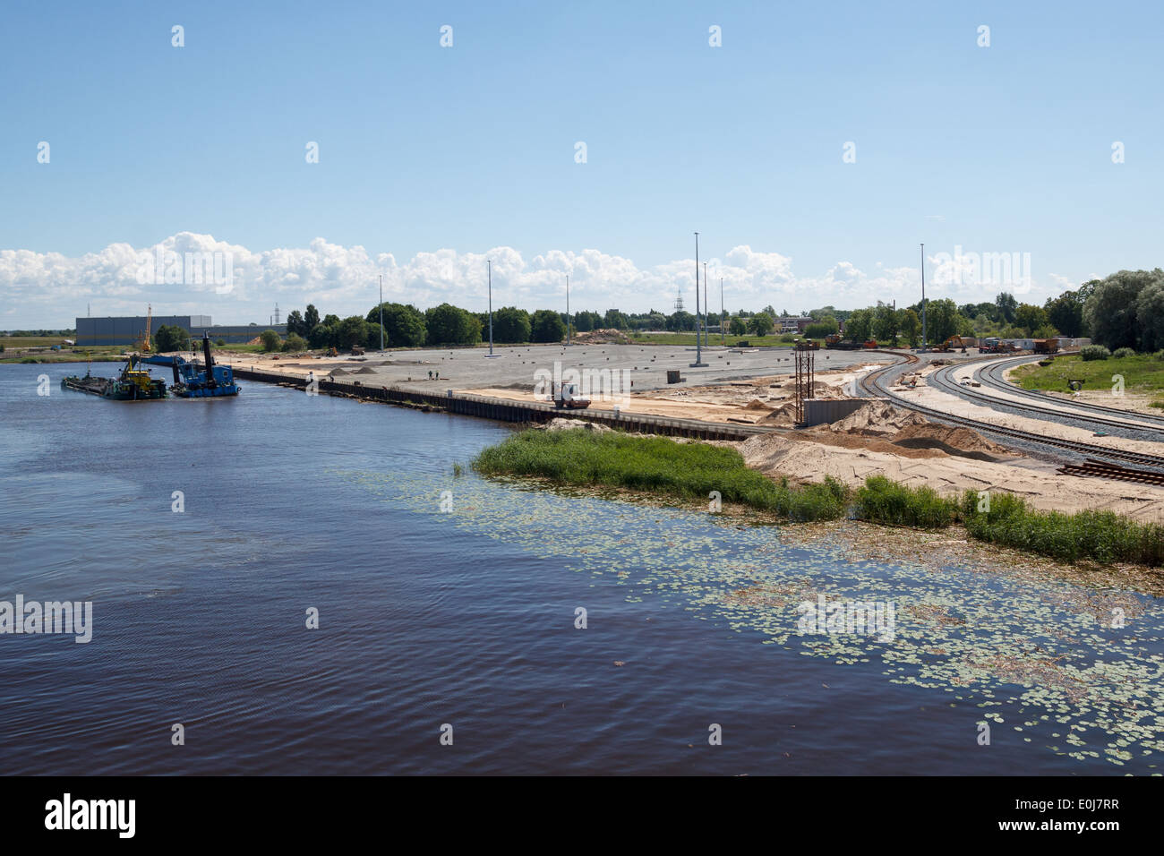 Nouvelle construction de quais commerciaux Banque D'Images