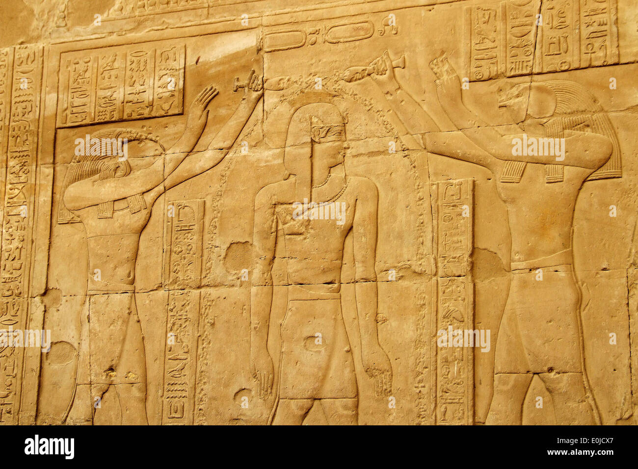 Scène de l'Égypte ancienne et script Banque D'Images