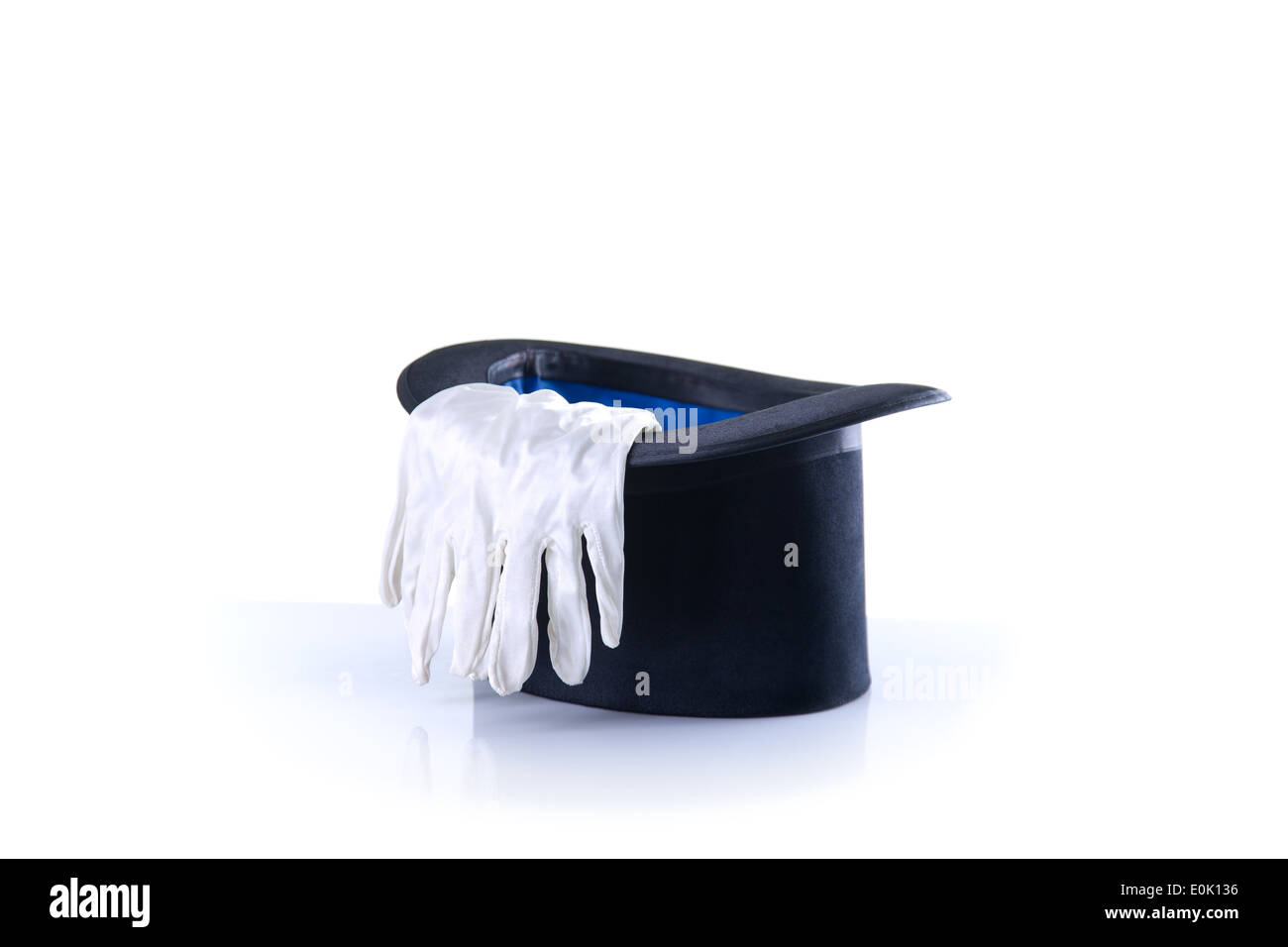 Magicien noir top hat avec une paire de gants blancs Banque D'Images