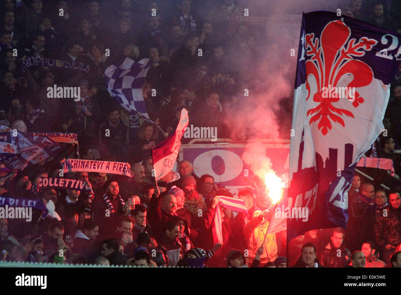 Italie,Florence,Stadium, Fiorentina,des fans football club,Curva Fiesole Banque D'Images