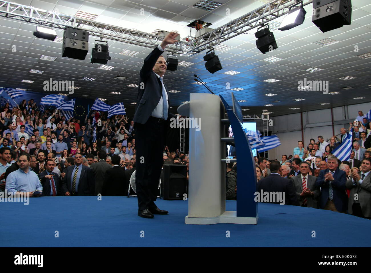 Thessaloniki Grèce, 15 mai 2014. Le Premier ministre grec Antonis Samaras s'adresse à ses fidèles de Thessalonique, la deuxième plus grande ville de Grèce, le jeudi 15 mai, devant un dimanche d'élections locales et les élections au Parlement européen le dimanche suivant. Credit : Orhan Tsolak/Alamy Live News Banque D'Images