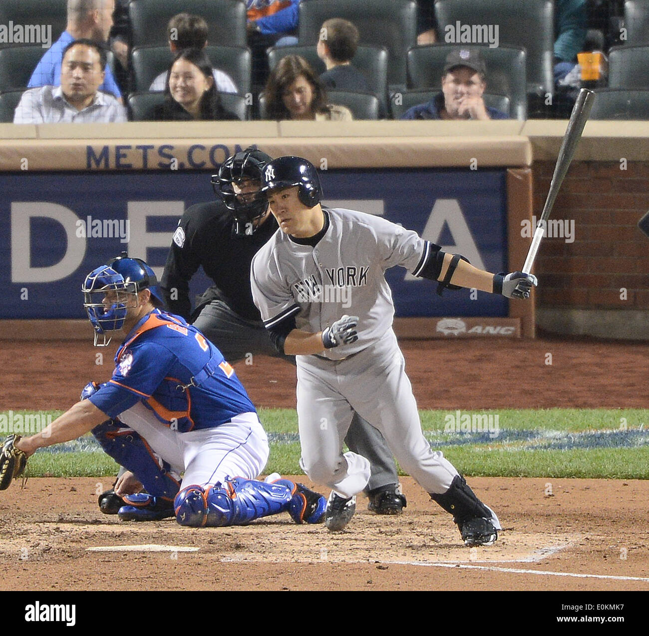 Flushing, New York, USA. 14 mai, 2014. Masahiro Tanaka (Yankees) MLB : Masahiro Tanaka de chauves-souris les Yankees de New York en ligue majeure de baseball pendant les match contre les Mets de New York au Citi Field à Flushing, New York, United States . Credit : AFLO/Alamy Live News Banque D'Images