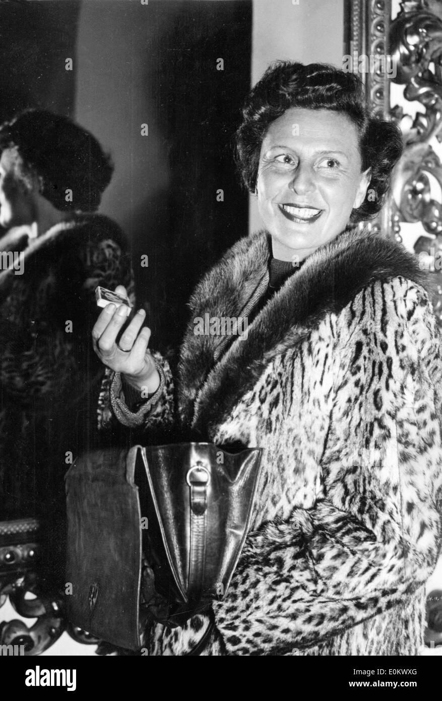 Cinéaste Leni Riefenstahl avant de partir Banque D'Images