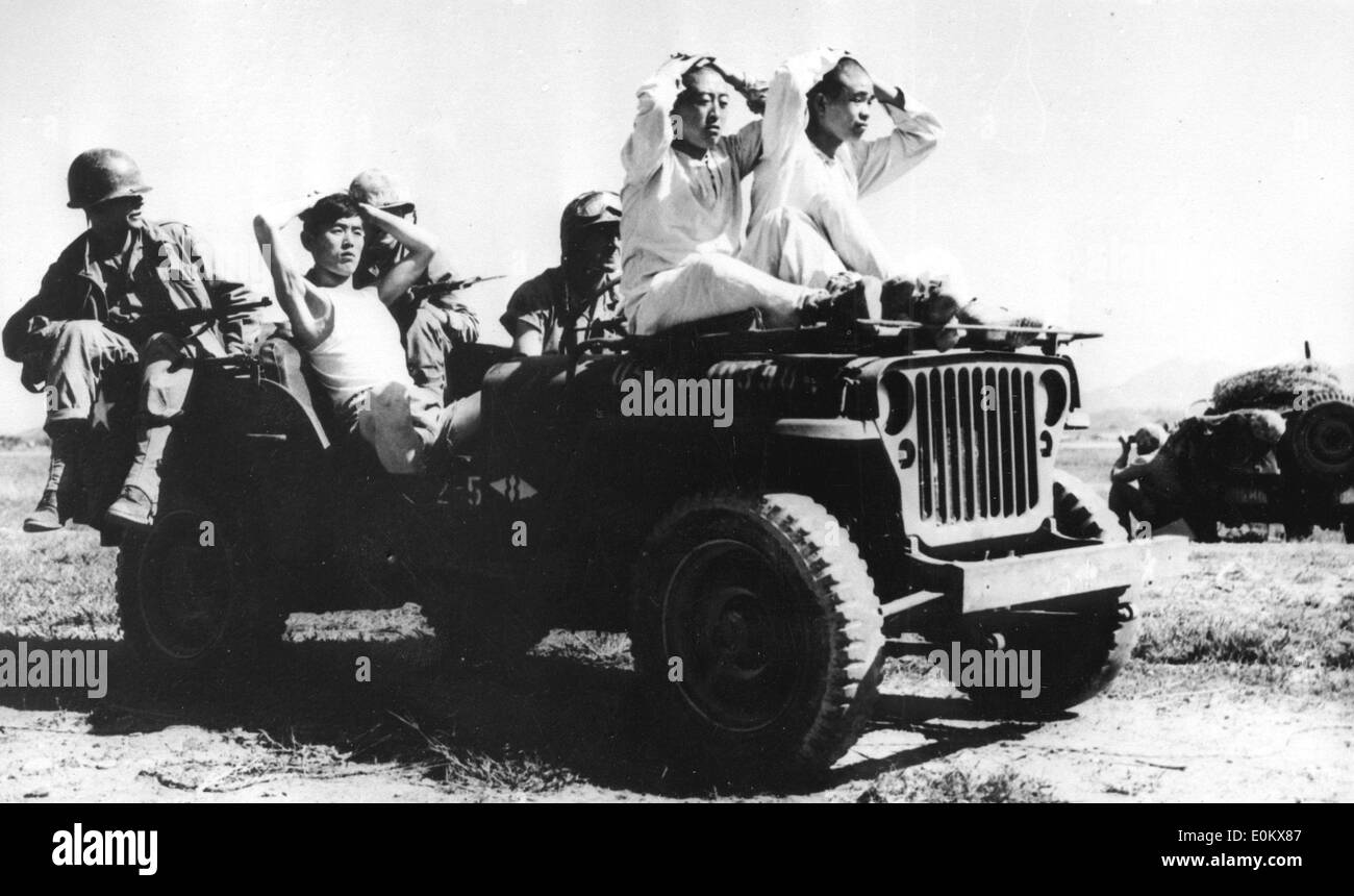 Au nord-coréen des prisonniers de guerre capturés par les troupes américaines Banque D'Images