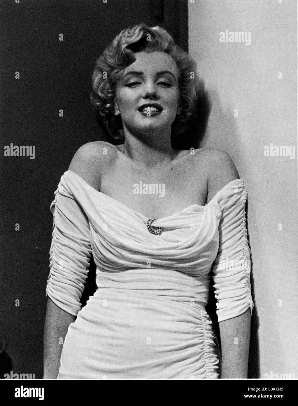 Marilyn Monroe starlette posant pour Parade magazine Banque D'Images