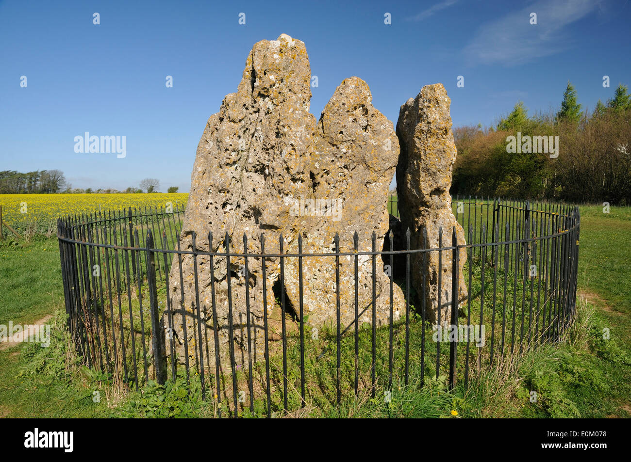 Le Whispering Knights, tombeaux néolithiques Rollright Stones Banque D'Images