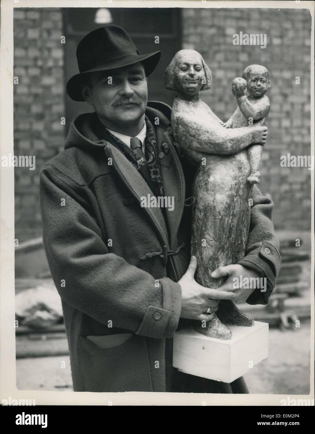 24 mars 1953 - ENVOI EN JOURNÉE POUR LA SCULPTURE À L'ACADÉMIE ROYALE. ''La pomme mûre''. hoto montre :- John Dowie de Chel Banque D'Images