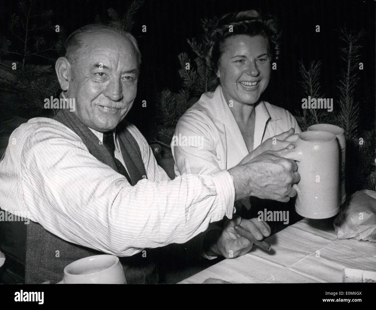 Septembre 09, 1953 - enfin le début. : à 12 heures du matin, le 'festival'-Octobre à Munich a commencé. Le maire de Munich Thomas Banque D'Images