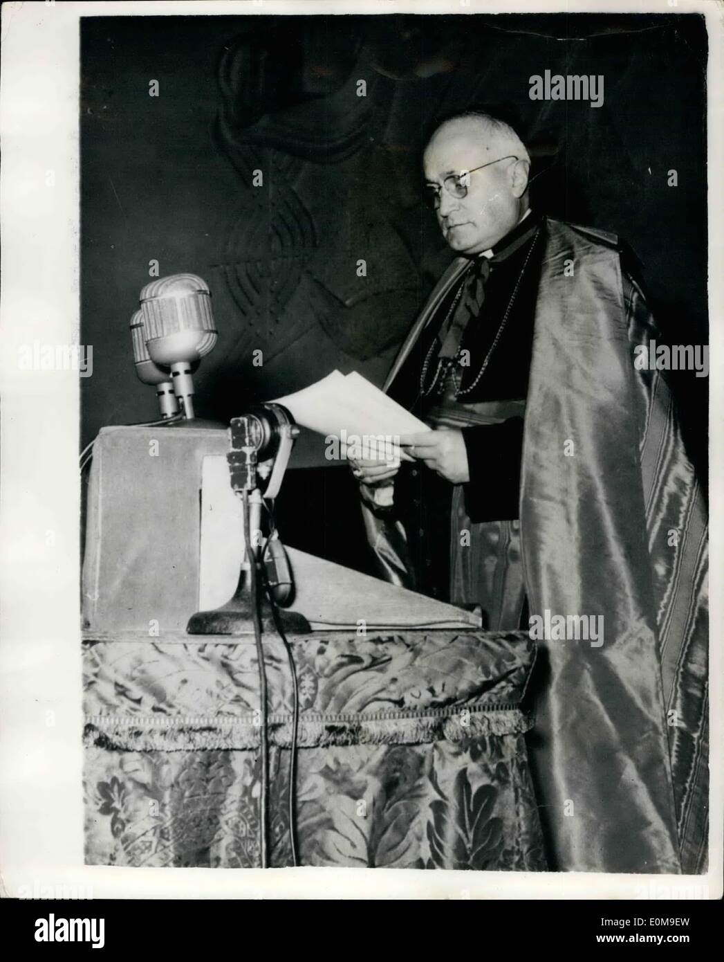 Mar. 03, 1954 - Célébrer le 15e anniversaire de l'intronisation de Sa Sainteté le Pape... hoto montre : Carte Banque D'Images