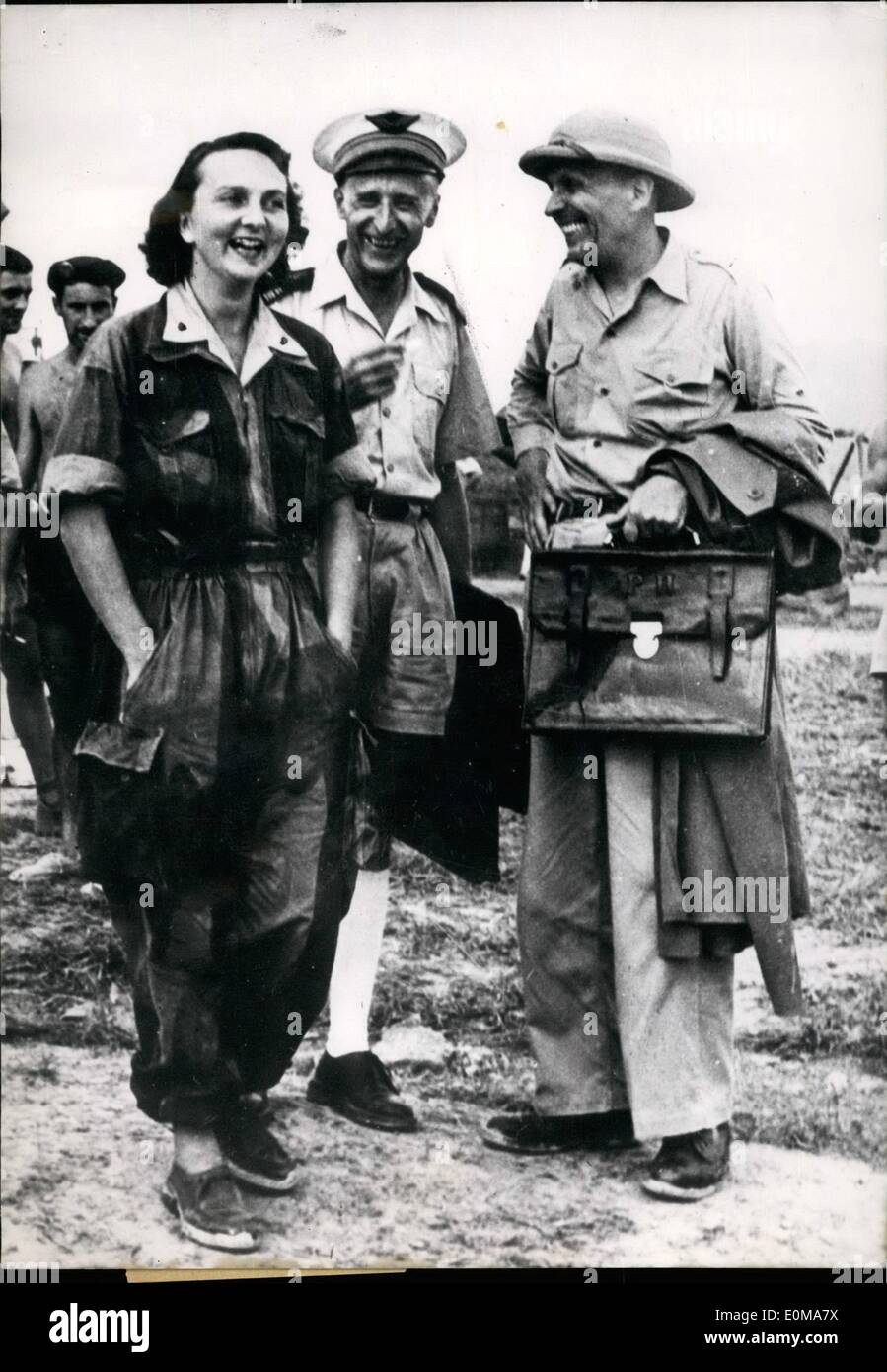 Mai 05, 1954 - Premières photos originales de Geneviève de Galard après sa  libération : Geneviève de Galard, l&#39;Héroïque jeune fille française Photo  Stock - Alamy