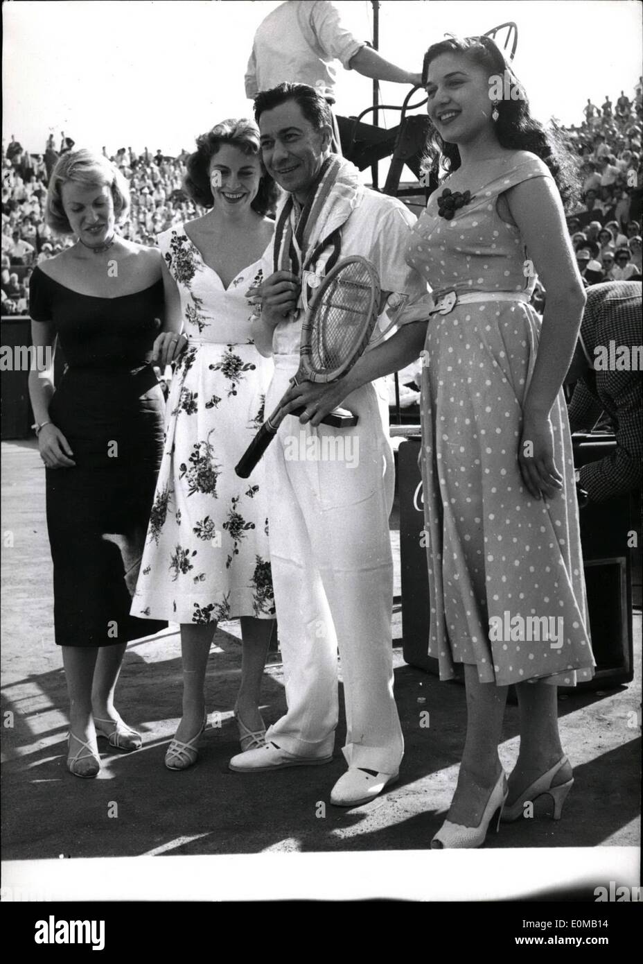 French actor paul meurisse french Banque de photographies et d'images à  haute résolution - Alamy