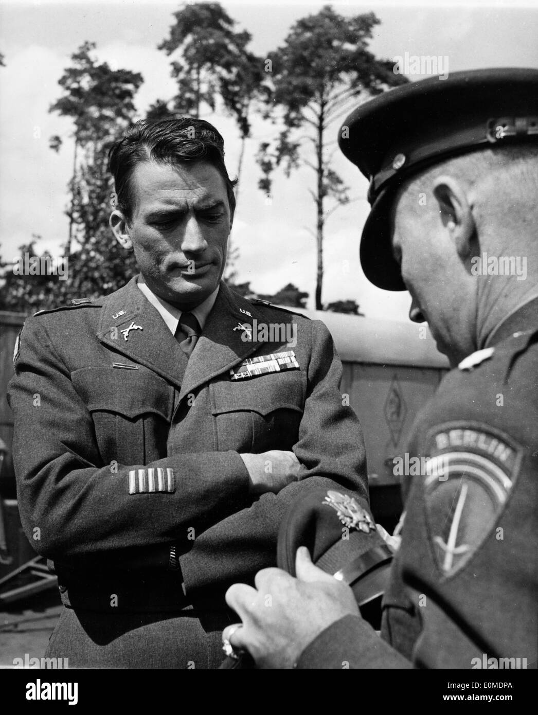 L'acteur Gregory Peck sur l'ensemble de "nuit" Banque D'Images