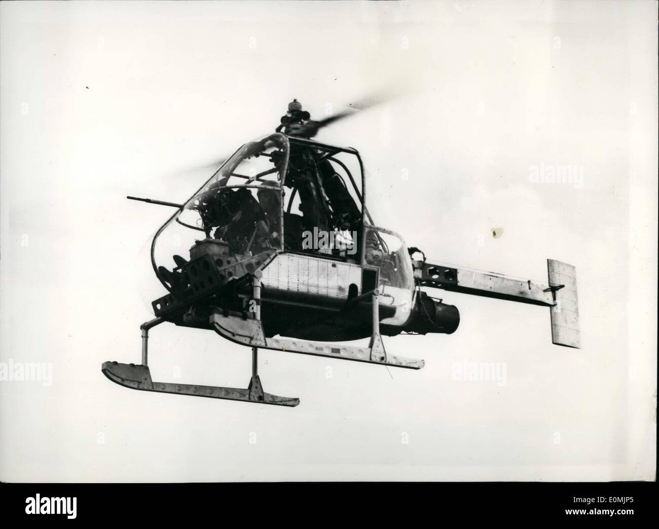 Septembre 09, 1955 - La Fairey Ultra Light Hélicoptère : l'hélicoptère Ultra Léger Fairey a terminé avec succès son premier test à White Waltham Acredreme vols, près de Maidenhead, Berks, après plusieurs mois de fonctionnement au sol très réussie. Projet pilote sur le premier vol, qui a eu lieu le 14 août, a été le chef d'Escadron W.R. Gellatly, A.F.C. hauts le pilote d'essai de l'hélicoptère Banque D'Images