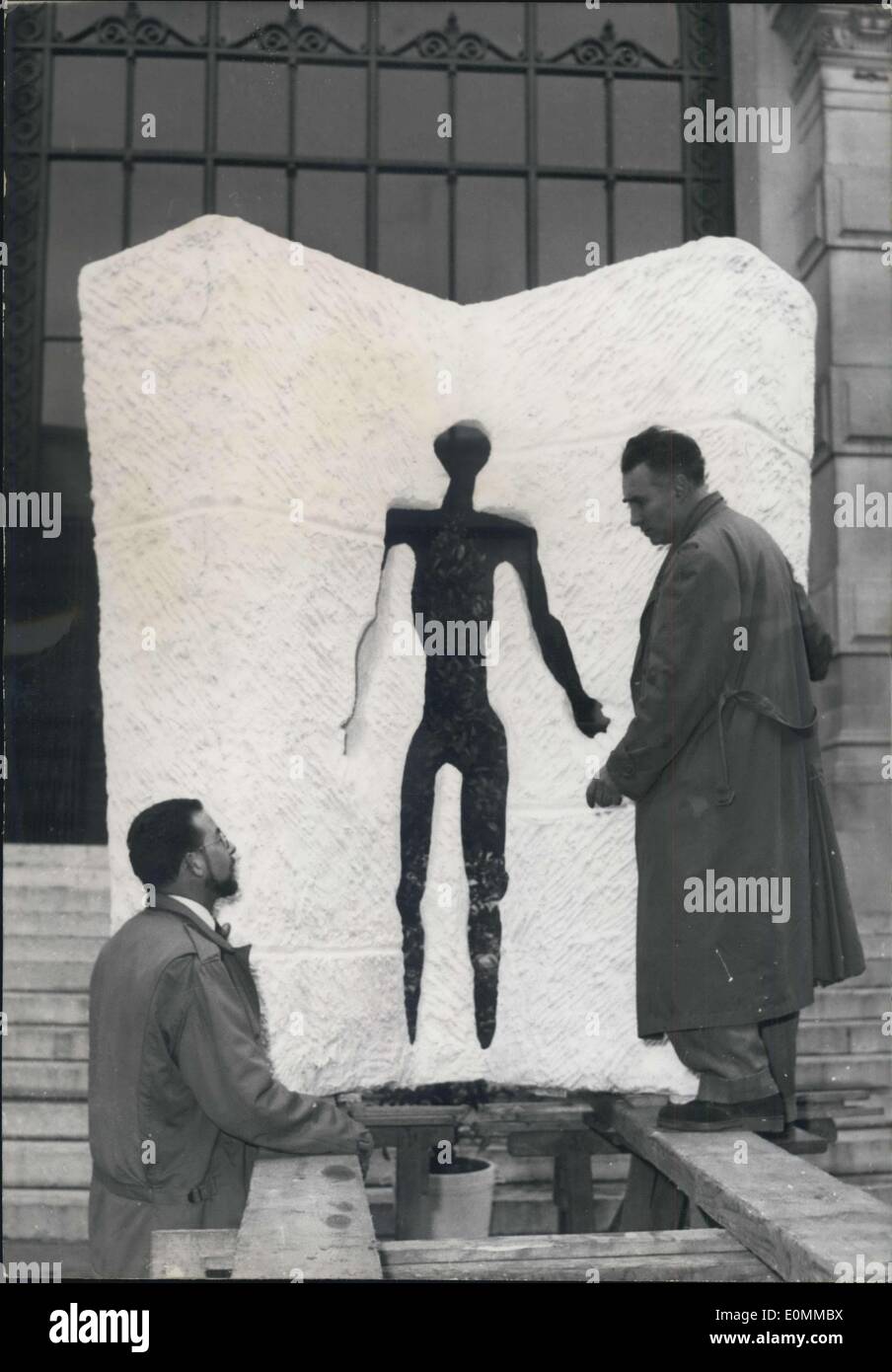 09 déc., 1955 - Un Monument pour l'Inconnu prisonnier politique : l'exposition ''Poetique De La nature'' de la poésie de la nature ouverte Banque D'Images
