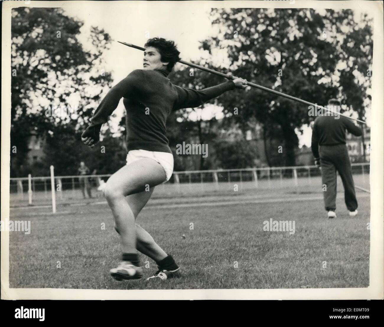 08 août, 1956 - athlètes soviétiques dans la formation - à Buenos Aires. Javelin Event : membres de l'équipe d'athlétisme qui concurrence soviétique Banque D'Images