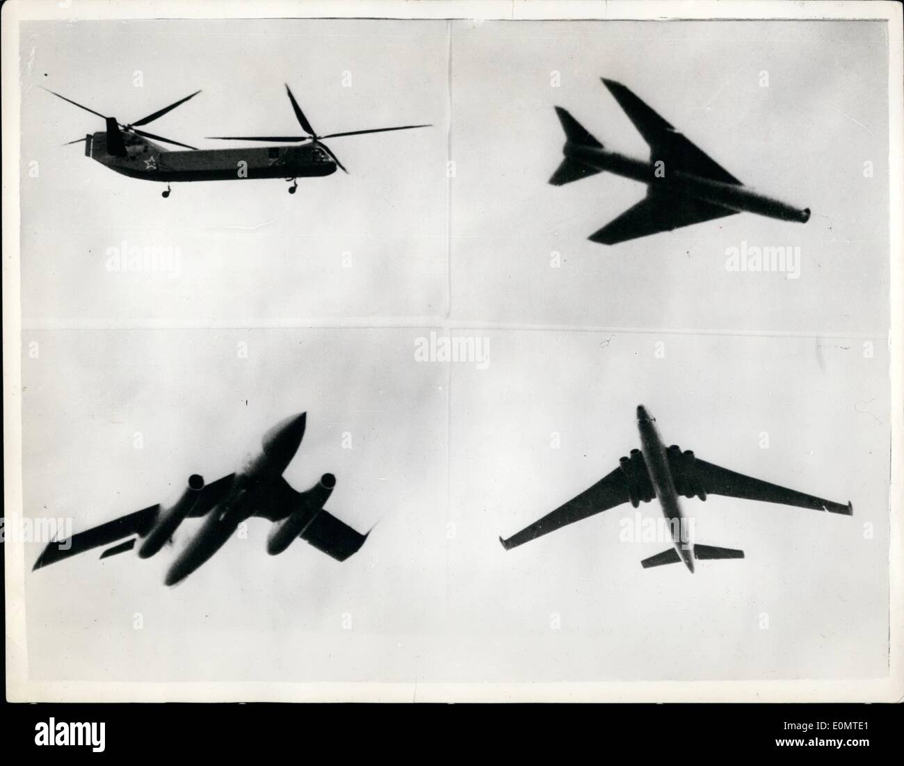 Juin 06, 1956 - Air russe Affichage à Moscou. La Russie fête la Journée de l'Armée de l'air, un big air display a été tenue au concert, juste à l'extérieur de Moscou, le 24 juin. Les délégations de l'Armée de l'air à partir de 28 pays étrangers ont participé sur invitation. L'accent a été sur les avions de combat plutôt qu'à la bombe. Seulement 16 bombardiers moyens et lourds ont pris part au spectacle, contre plus de 130 combattants. Des observateurs étrangers a dit dans l'ensemble il y avait peu de surprises militaires et que les nouveaux avions vu avait été prévu. Photo montre : quatre des avions participant à l'émission à Moscou Banque D'Images