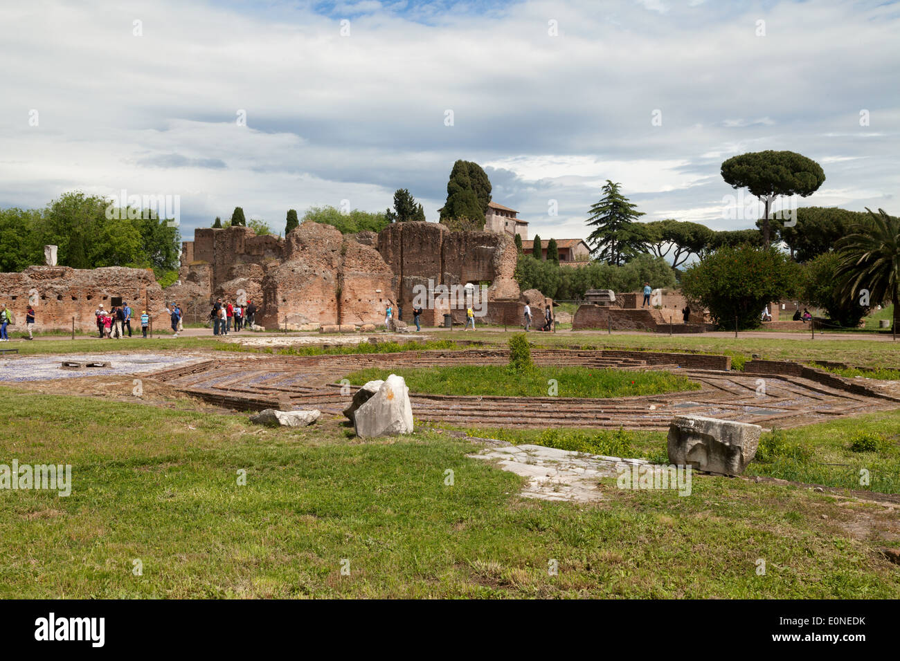 Ruines de la Domus Flavia ' et ' l'île octogonale au centre d'une piscine, Colline du Palatin, Forum de Rome, Rome Italie Europe Banque D'Images