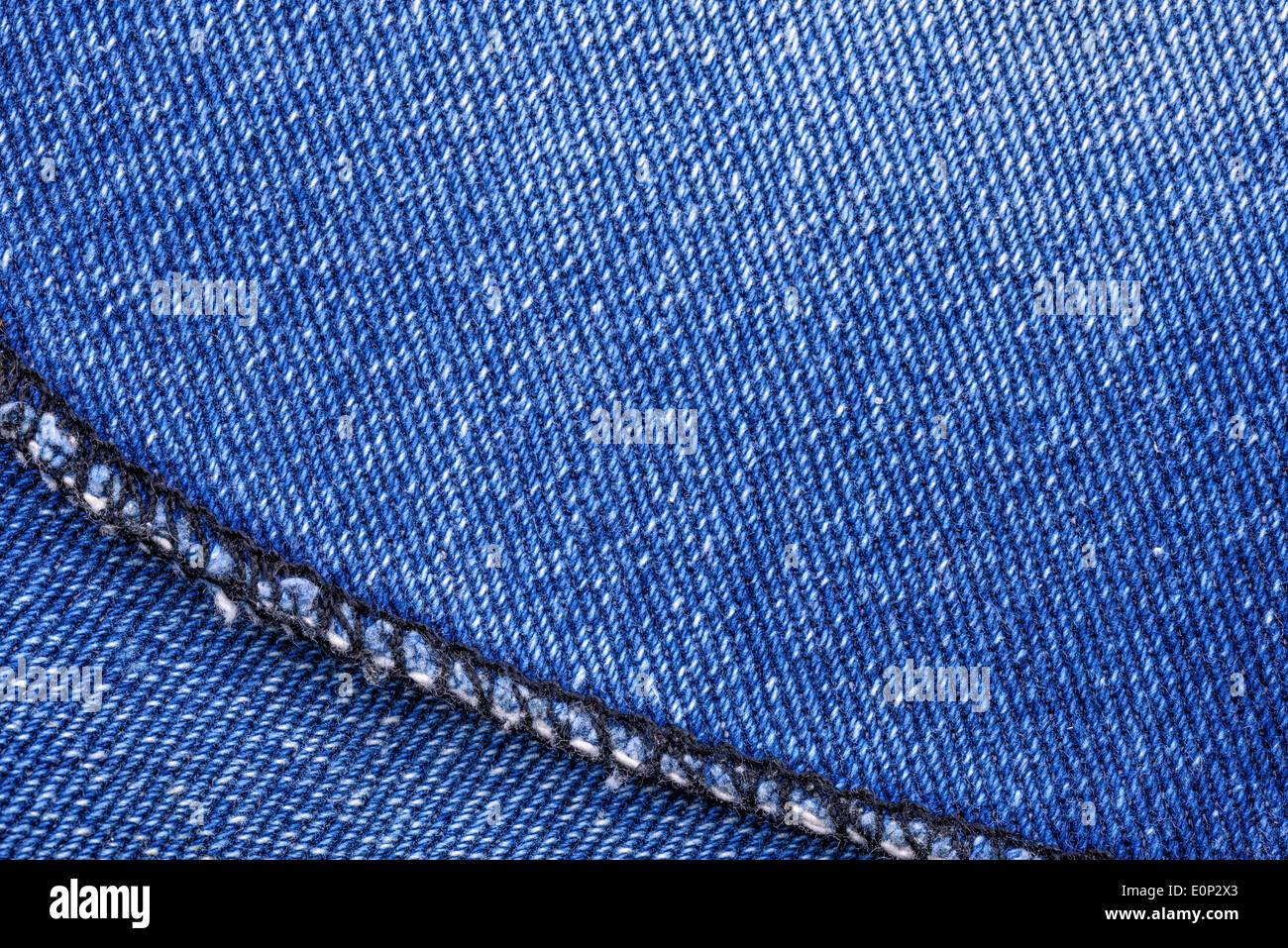 Macro d'une texture jeans bleu denim, closeup Banque D'Images