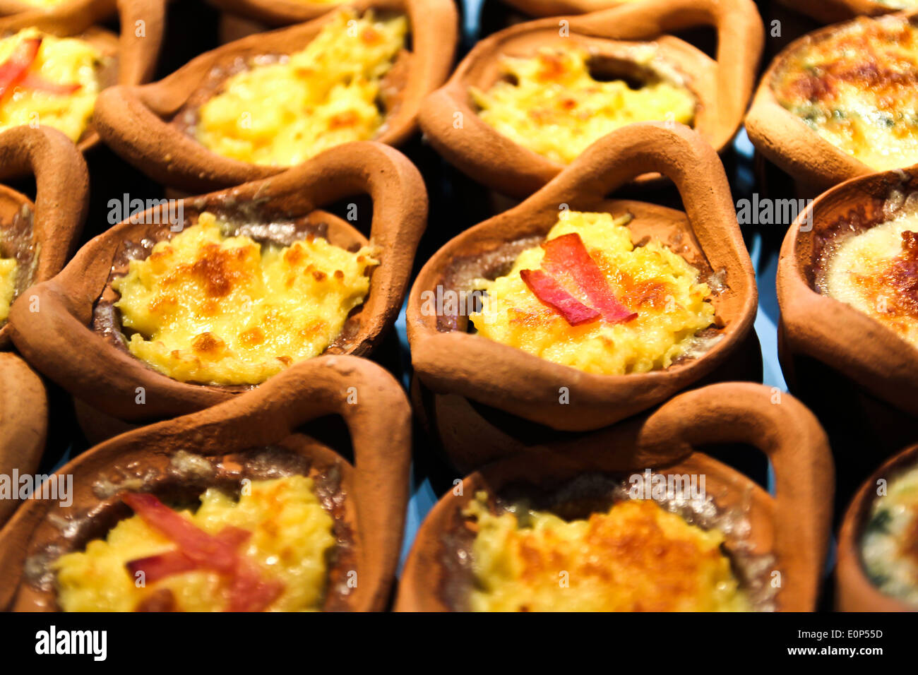 Dessert thaïlandais en pot en argile Banque D'Images
