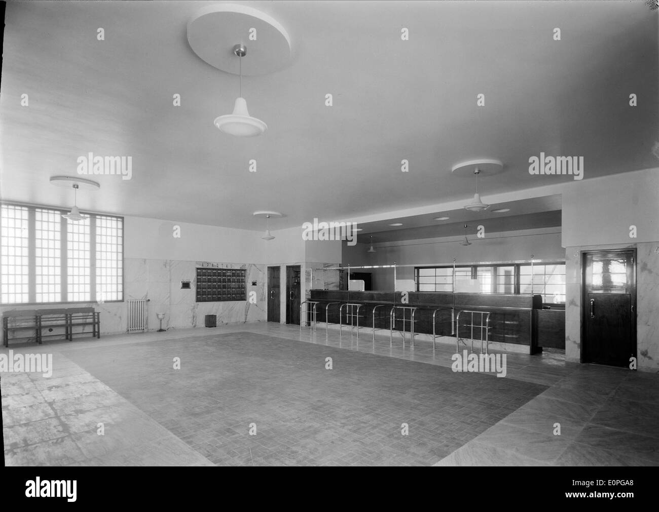 Estação de Correios de Loulé est une gare postale historique de Loulé, au Portugal, connue pour ses caractéristiques architecturales et son importance dans le réseau postal et de télécommunications du pays. Banque D'Images