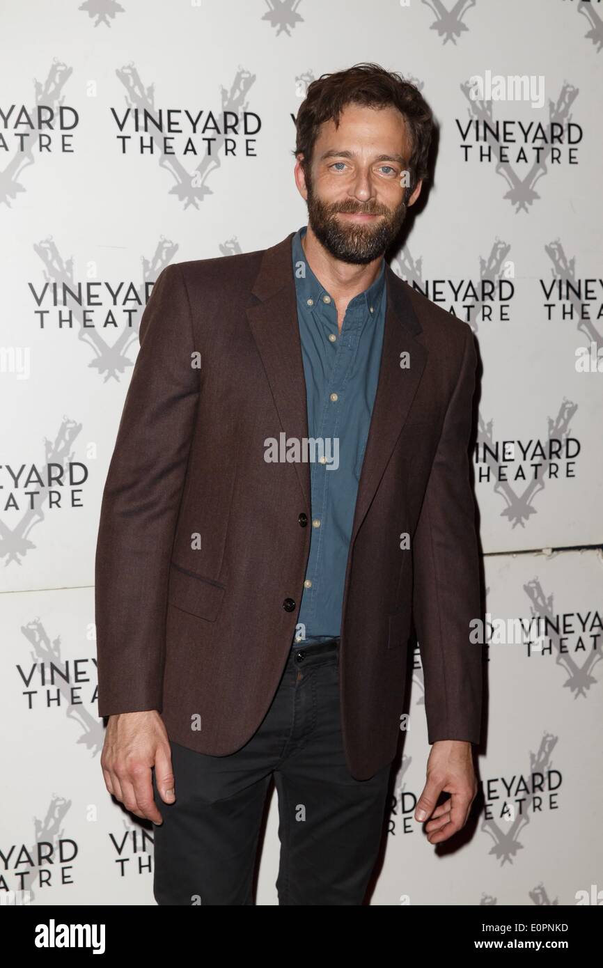 New York, NY, USA. 18 mai, 2014. Ken Barnett présents pour l'ouverture de TROP DE SOLEIL Nuit sur Broadway, vignoble Theatre, New York, NY 18 mai 2014. Crédit : Jason Smith/Everett Collection/Alamy Live News Banque D'Images