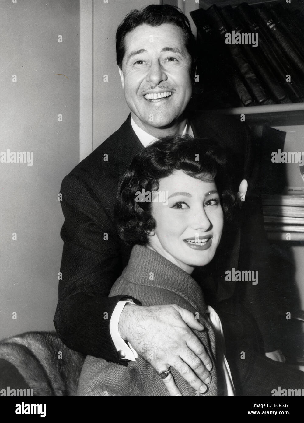 Acteurs Don Ameche et Joyce Blair au studio Banque D'Images
