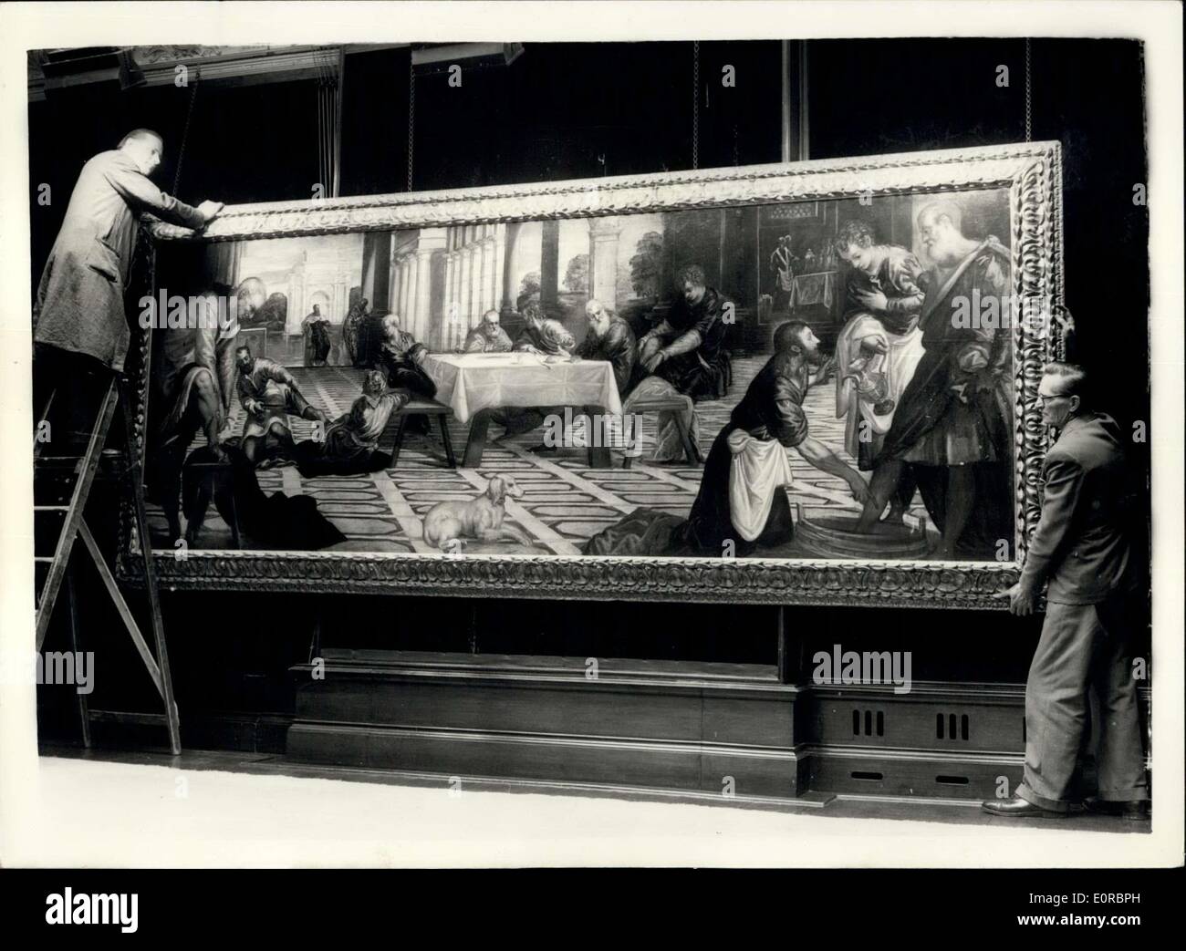 Le 31 décembre 1958 - Tintoretto Photo d'être exposée à Londres. : l'image par Le Tintoret du Christ lavant les pieds de Ses disciples, qui a été acquis par la Toronto Art Gallery, sous réserve de l'argent étant soulevées par souscription publique lorsque la photo est présentée à Toronto en février, sera exposé à la London galeries de Thomas Agnew & Son Ltd, d'Old Bond Street à partir de demain (janvier 1985). 1er) jusqu'au 14 janvier, avant d'aller à Toronto. L'image provient de la collection de Lord Farnham de Farnham, dans le comté de Cavan, en Irlande, où il a été pendant plus de 100 ans Banque D'Images