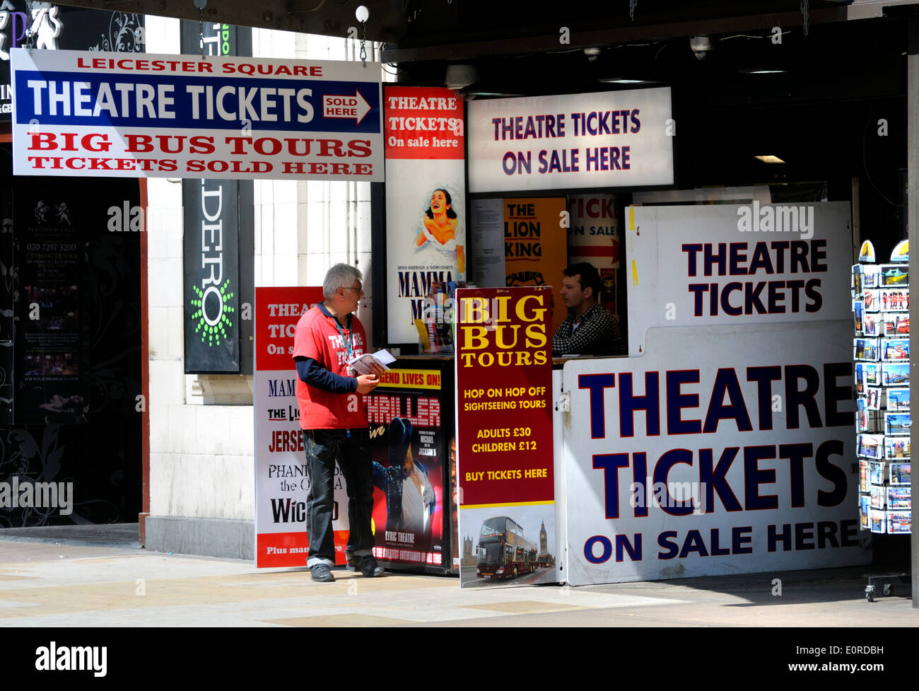 Londres, Angleterre, Royaume-Uni. Discount Theatre tickets vendus près de Leicester Square Banque D'Images