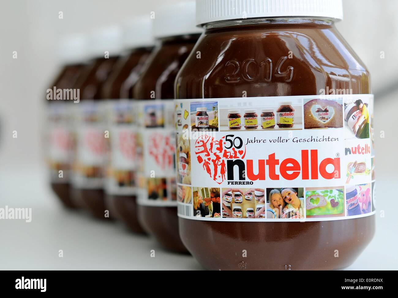 Dortmund Allemagne 18 Mai 14 50e Anniversaire De Pots De Nutella Au Westfalenpark Dortmund Allemagne 18 Mai 14 Le Nutella De La Marque Ferrero Celebre Le 50e Anniversaire Avec Une Fete Familiale Dortmund Allemagne 18 Mai 14 50e Anniversaire De Pots De Nutella Au Westfalenpark Dortmund Allemagne 18 Mai 14 Le Nutella De La Marque Ferrero Celebre Le 50e Anniversaire Avec Une Fete Familiale