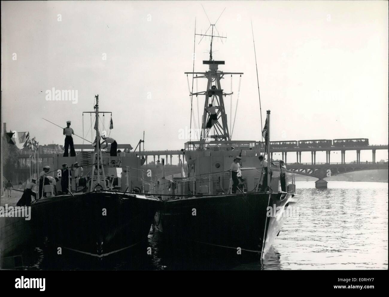 Traversée S in Palais Royal Navy main image 0
