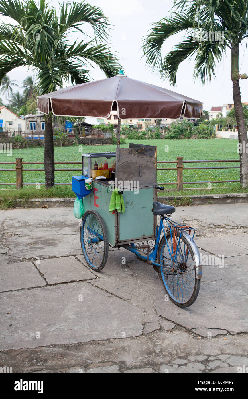 Vendeur alimentaire Mobile Hoi An Banque D'Images