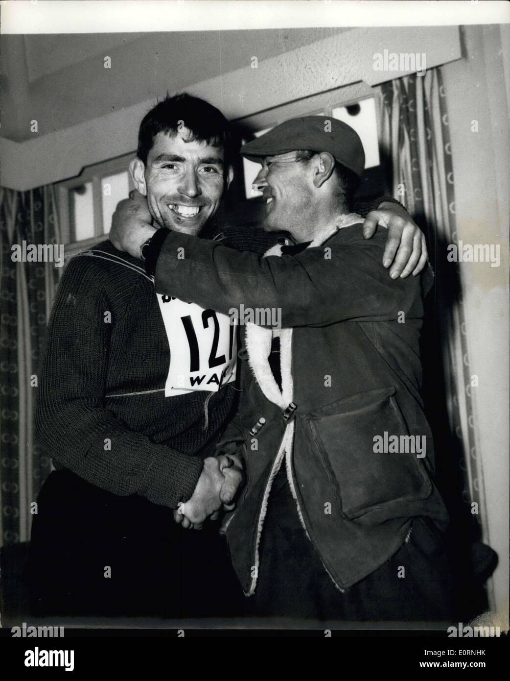 13 Mars 1960 Nusgrave Remporte La Grande Marche Le 1 000 Km Marathon De Marche De John O Groate A Ldle Fin A Ete Remporte Par Le Verre Du Yorkshire 13 Mars 1960 Nusgrave Remporte La Grande Marche Le 1 000 Km Marathon De Marche De John O Groate A Ldle Fin A Ete Remporte Par Le Verre Du Yorkshire