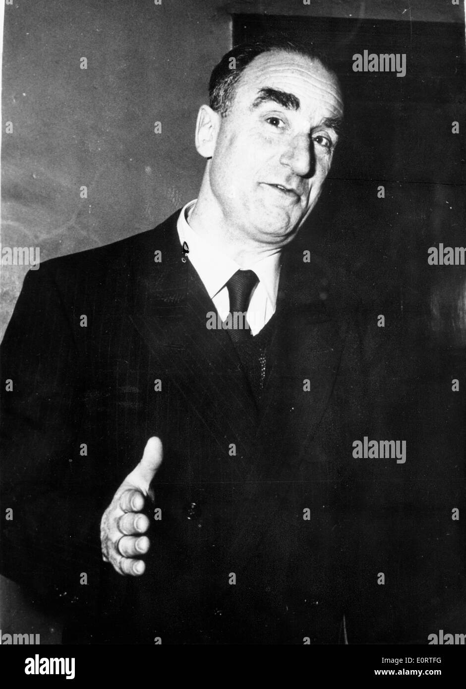 Ernst Robert au milieu de parler Banque D'Images