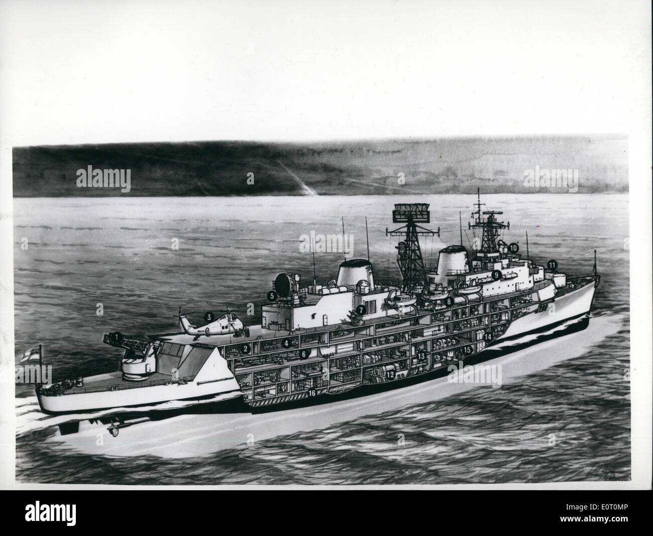 Juin 06, 1960 - La Royal Navy's premier destroyer lance-missiles. Un dessin en coupe de la Royal Navy's premier destroyer lance-missiles qui sera lancé et nommée aujourd'hui Devonshire par S.A.R. la Princesse Alexandra au cour de Birkenhead Laird et chameau (Société des ingénieurs et constructeurs Ltd). Le Devonshire sera le premier navire opérationnel de la Royal Navy pour être monté avec le navire à moyenne portée Seaslug-to-air missile guidé et le Seacat, le navire à courte portée d'armes air-air. Ses canons de 4,5 lits jumeaux dans l'avant des fixations sont sous contrôle radar Banque D'Images