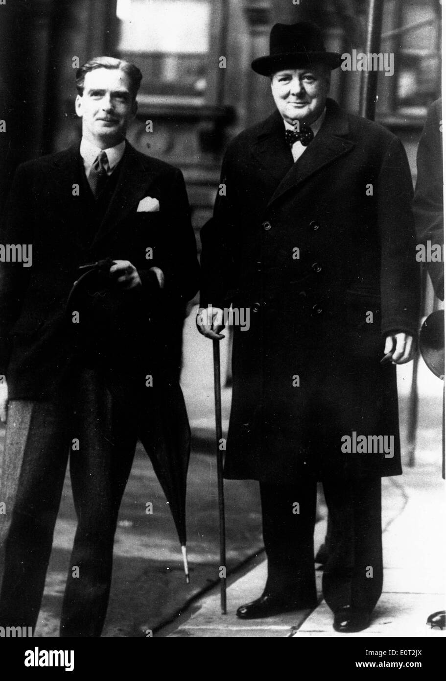 Premier ministre Anthony Eden et Sir Winston Churchill Banque D'Images