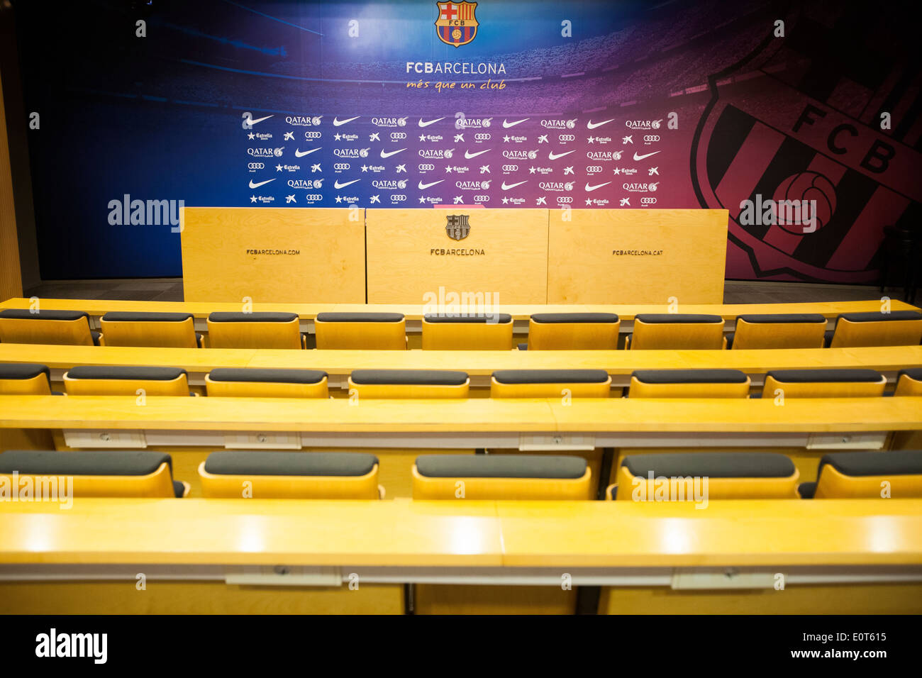 Salle de conférence de presse dans le stade de football club Barcelona Banque D'Images