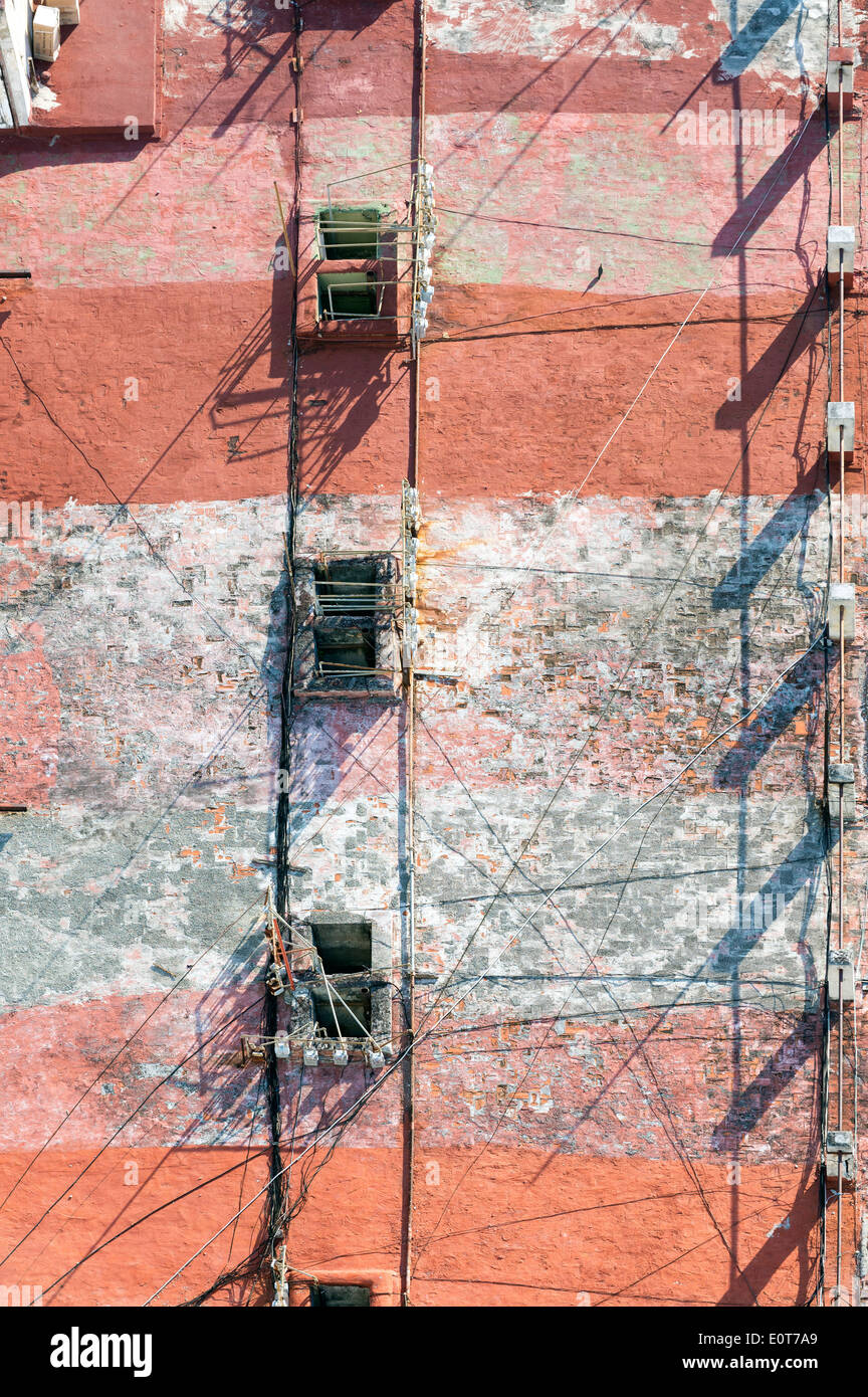 Terrasse sur le toit d'un bâtiment ancien à La Havane, Cuba Banque D'Images
