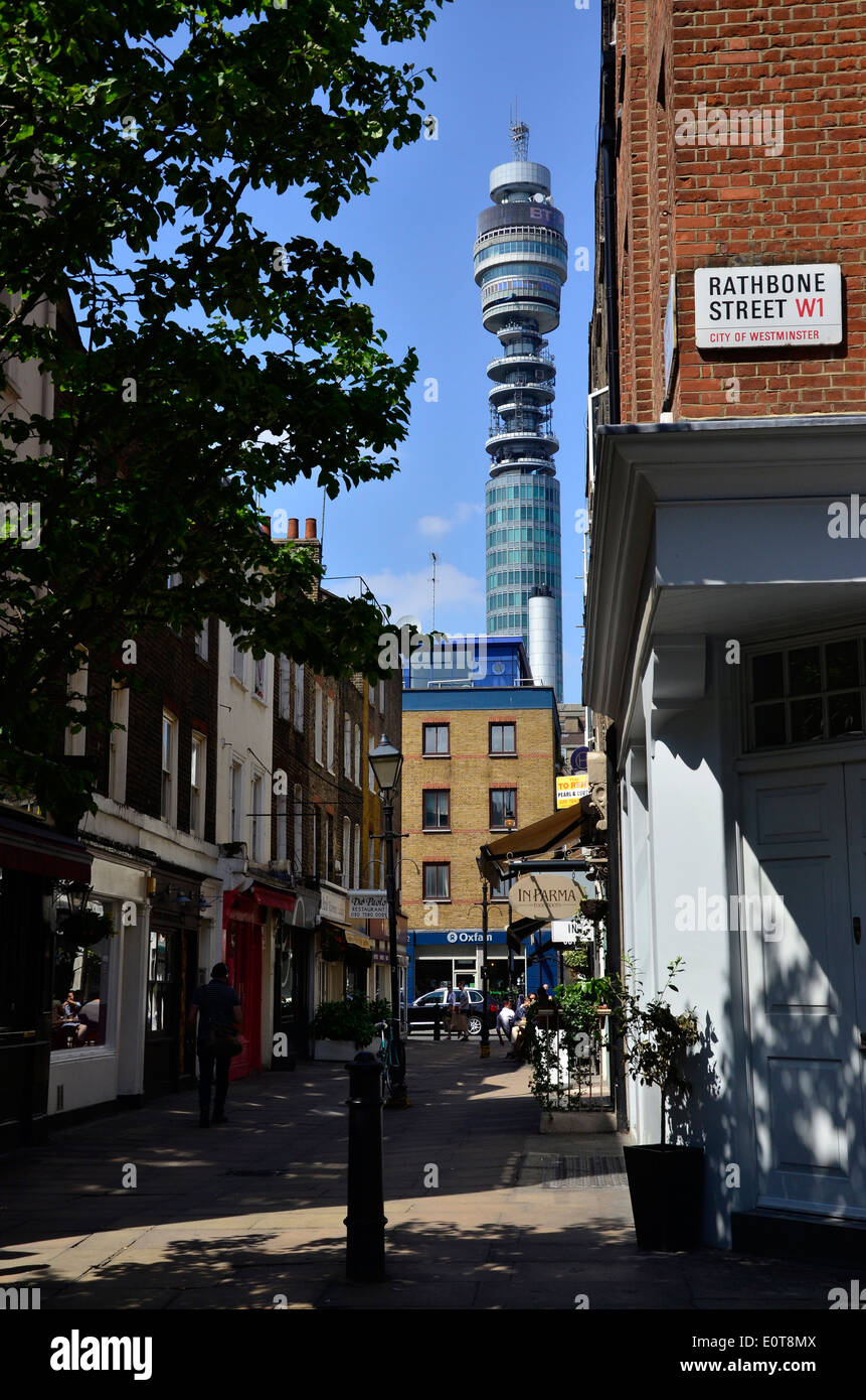 Une vue de la tour de bureaux de poste BT Rathbone Street, Londres, Angleterre Banque D'Images