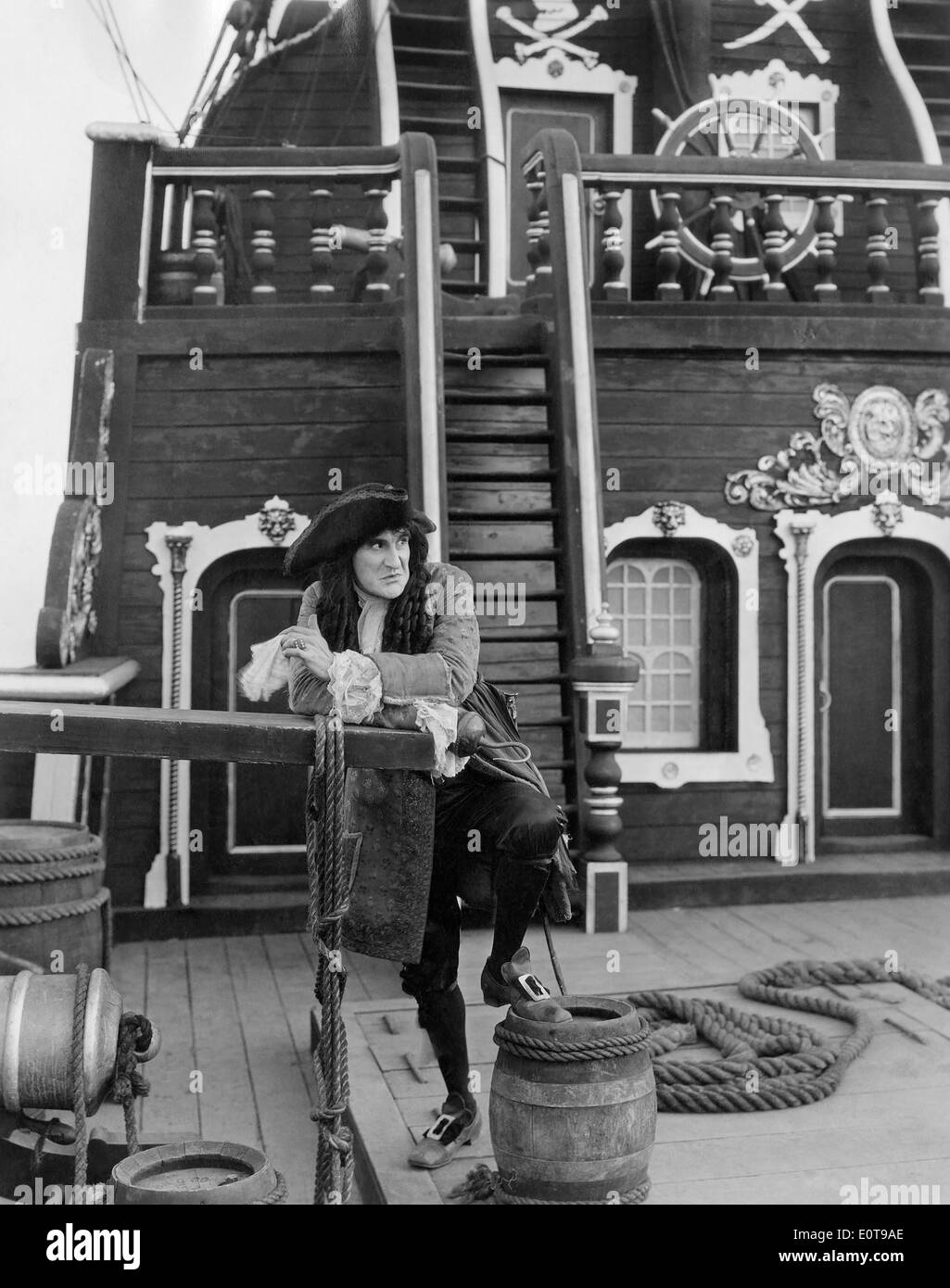 Peter pan ship Banque d'images noir et blanc - Alamy