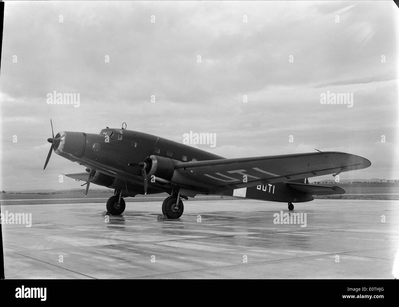Une photo de l'avion Fiat G12 i-BUTI à l'aéroport de Portela à Lisbonne, montrant le Savoia-Marchetti SM.75, un avion trimoteur. Banque D'Images