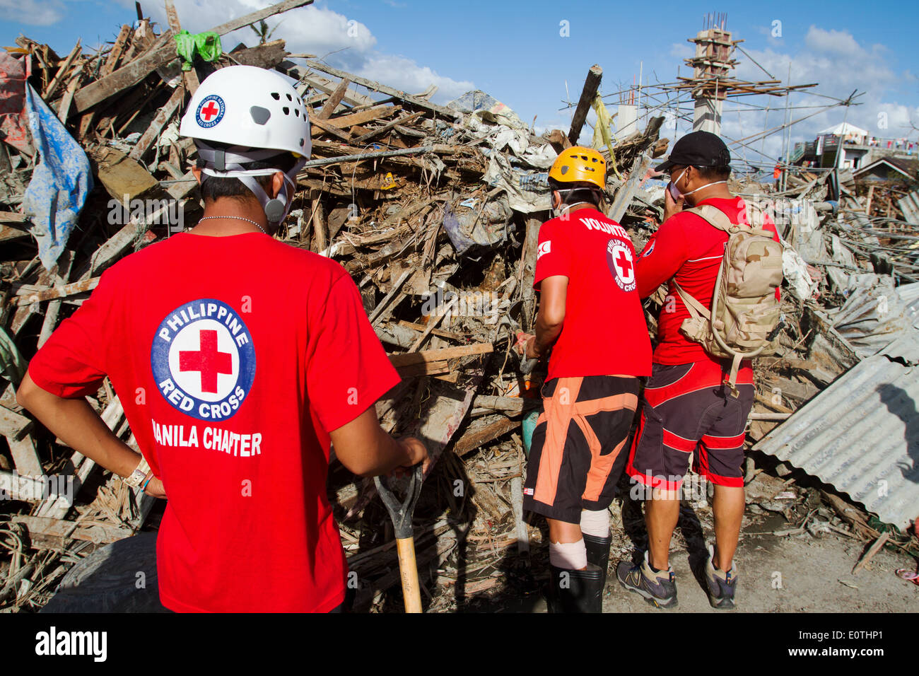 Les sauveteurs à Tacloban City Philippines Banque D'Images