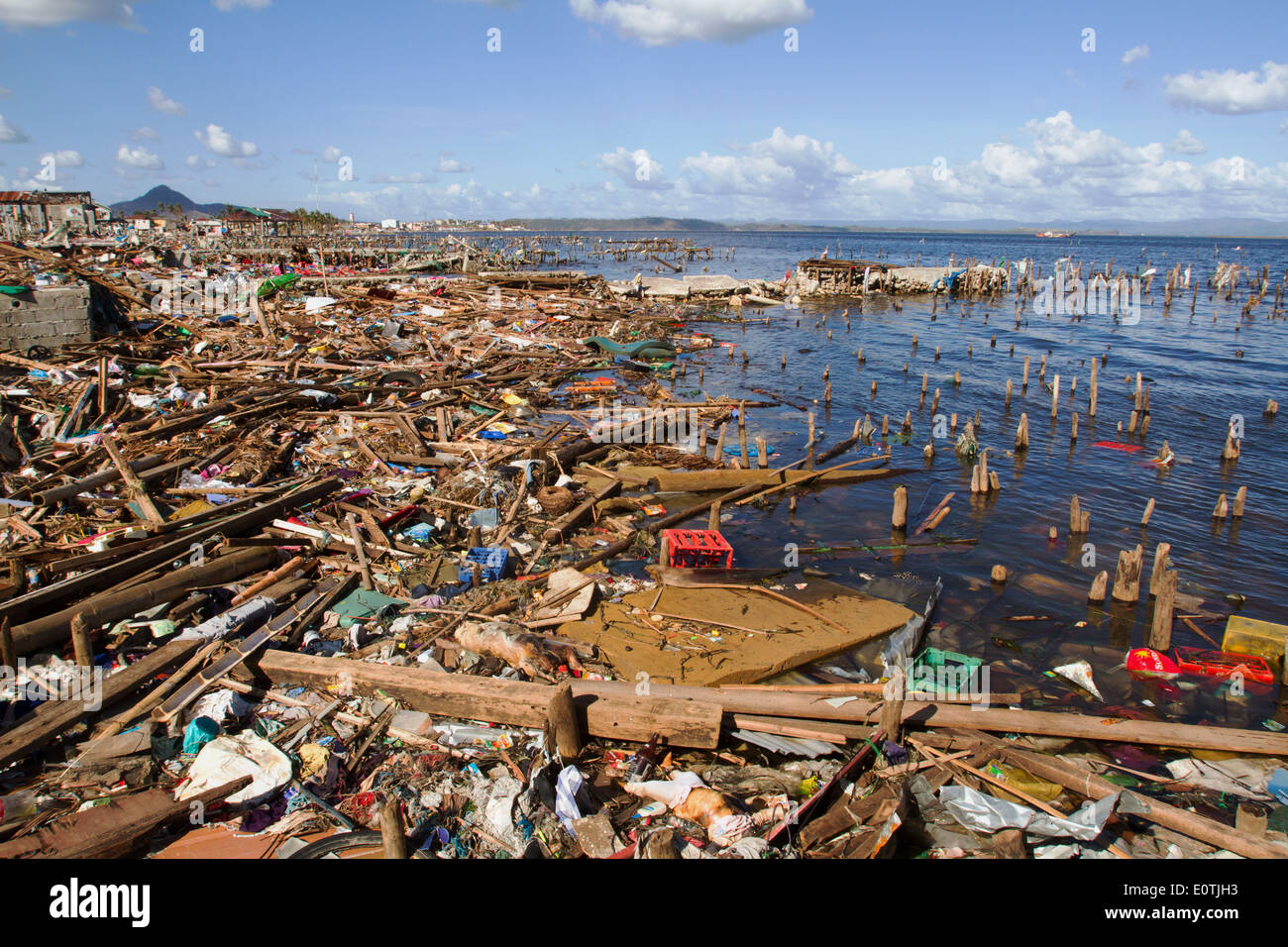Tacloban City aplati après l'ouragan Haiyan aux Philippines Banque D'Images