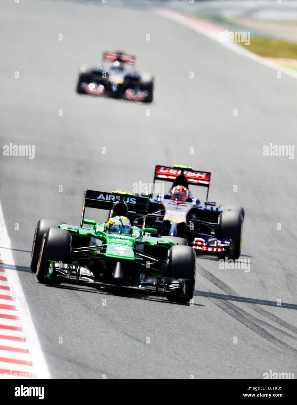 La formule un Grand Prix d'Espagne 2014 ---- Marcus Ericsson (SWE), Caterham CT05 suivi par d'autres voitures de course Banque D'Images