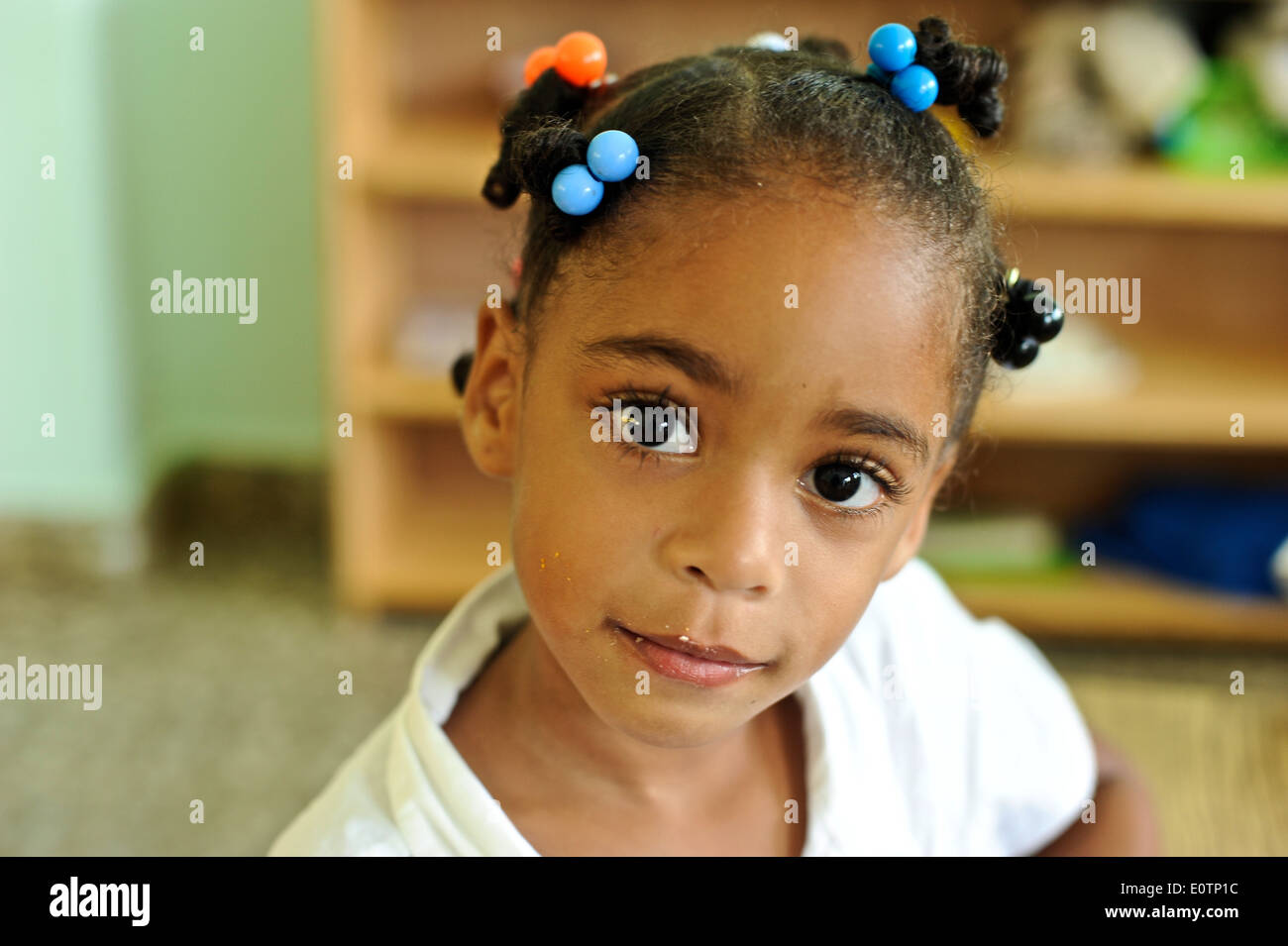 République dominicaine l'apprentissage des enfants dans une salle de classe à Cabrera, à côté de Playa Grande, 120 km à l'Est de Puerto Plata Banque D'Images