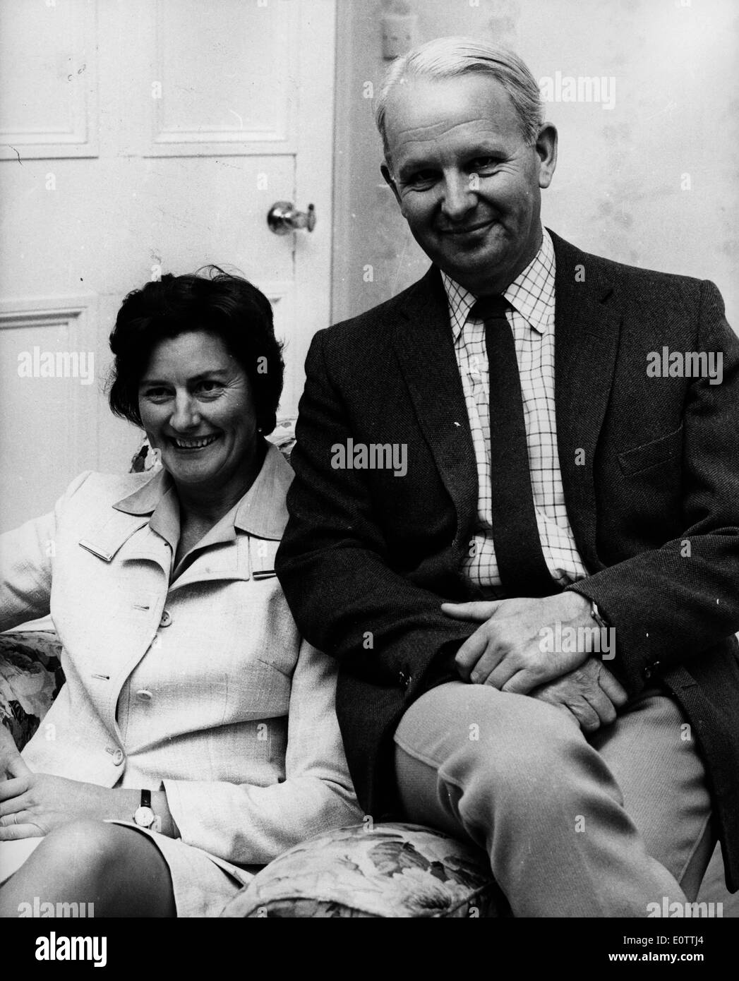 Le premier ministre Brian Faulkner avec femme Lucy Banque D'Images