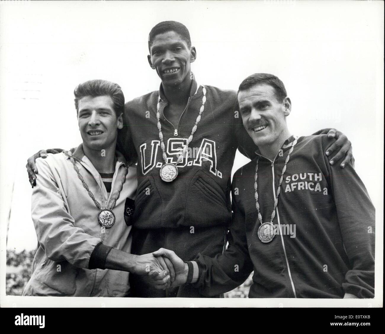 Septembre 06, 1960 - C KauOLYMPIC JEUX À ROME. WORLD record battu en finale du 400 mètres. PHOTO : KEYSTONE montre la photo après Banque D'Images