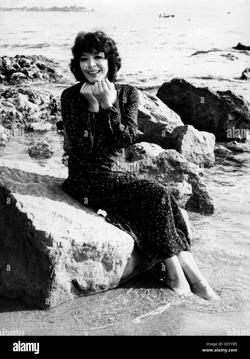 Portrait de Juliette Greco sur la plage Banque D'Images