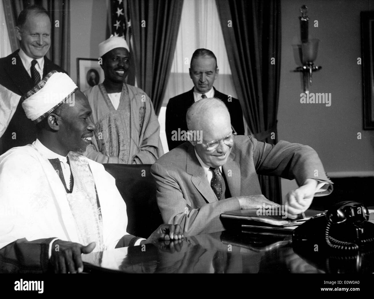 Le président Eisenhower et Abubakar Tafawa Balewa Banque D'Images