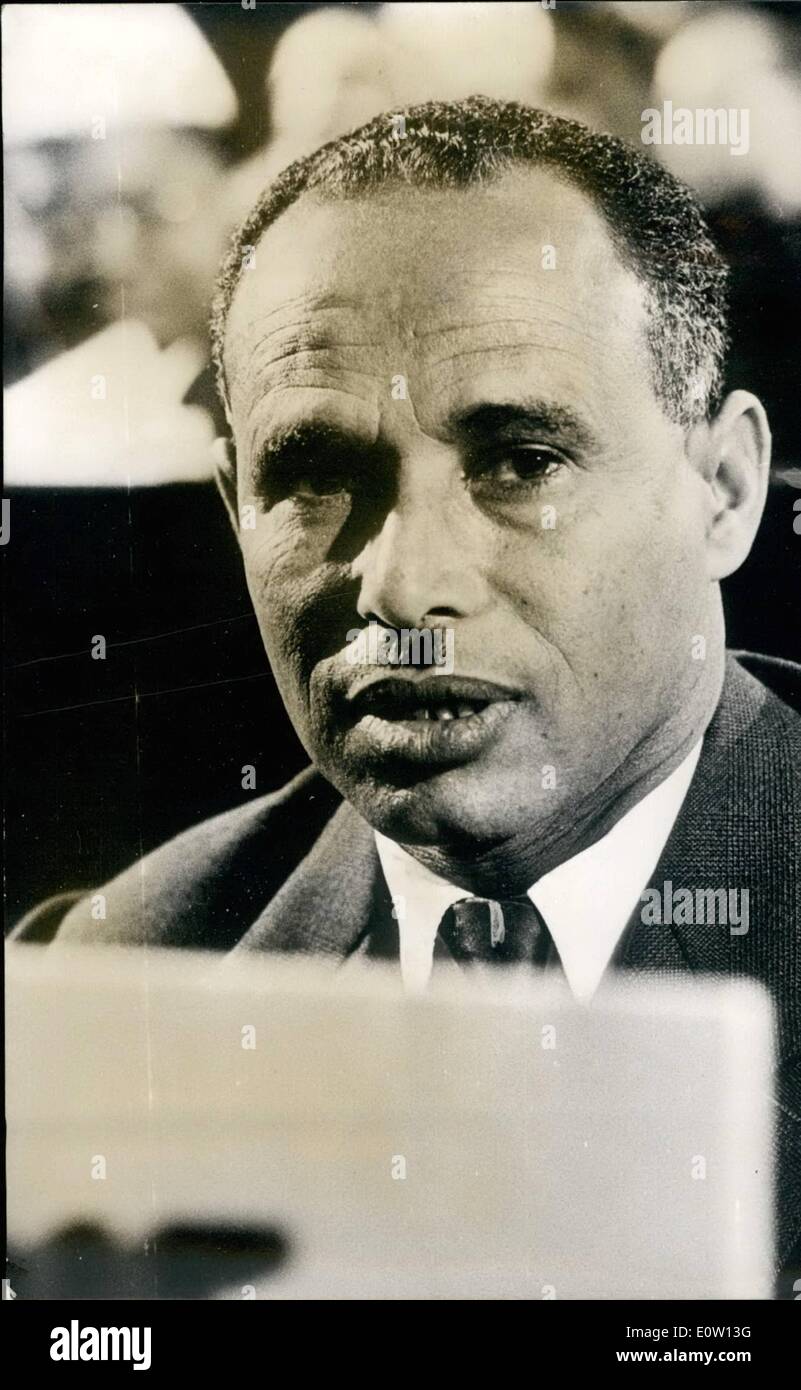 11 novembre 1960 - L'Ambassadeur éthiopien Président de Conférence générale de l'UNESCO : Photo montre travail Abte Akale wold-ambassadeur de l'Ethiopie en France, qui a été élu président de la onzième session de la Conférence générale de l'UNESCO qui se déroulent à Paris. Banque D'Images